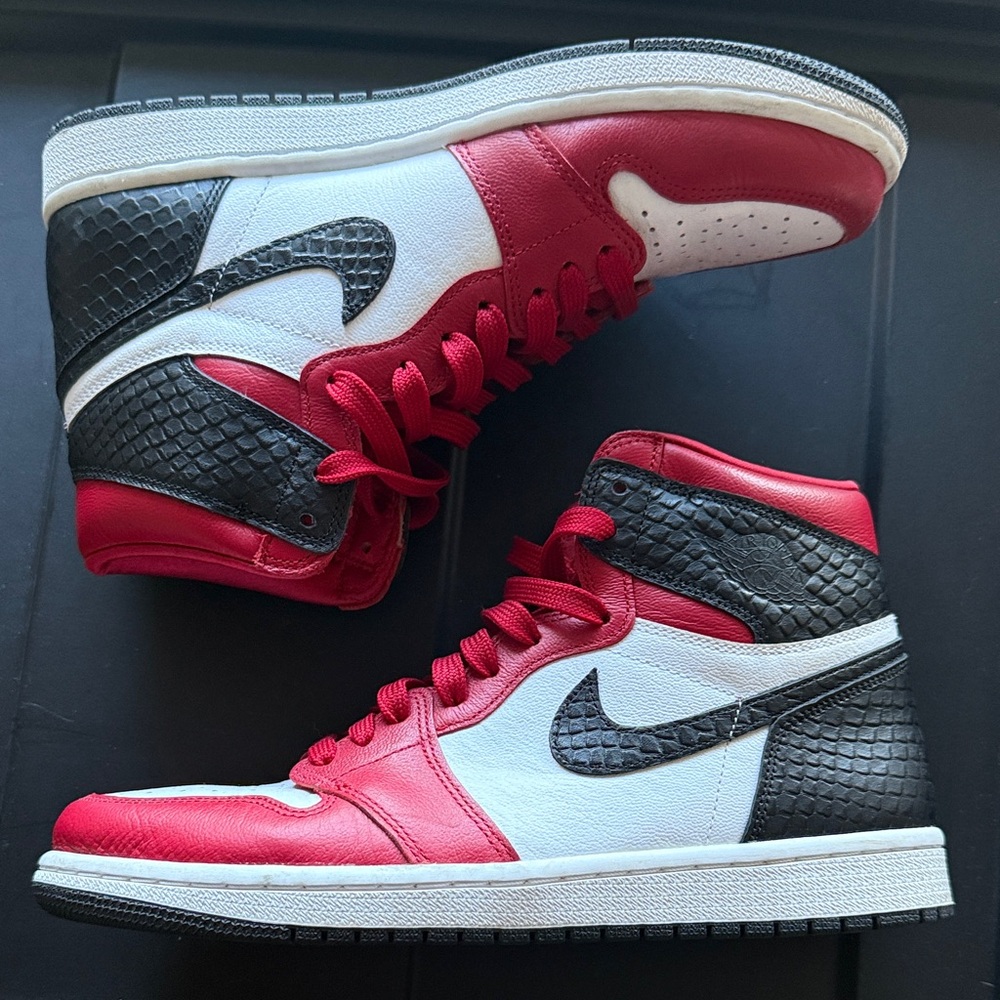 Nike women’s Air Jordan 1 Retro High OG 'Satin Red'